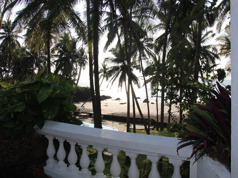 Prainha Resort By The Sea Taleigao Exterior photo