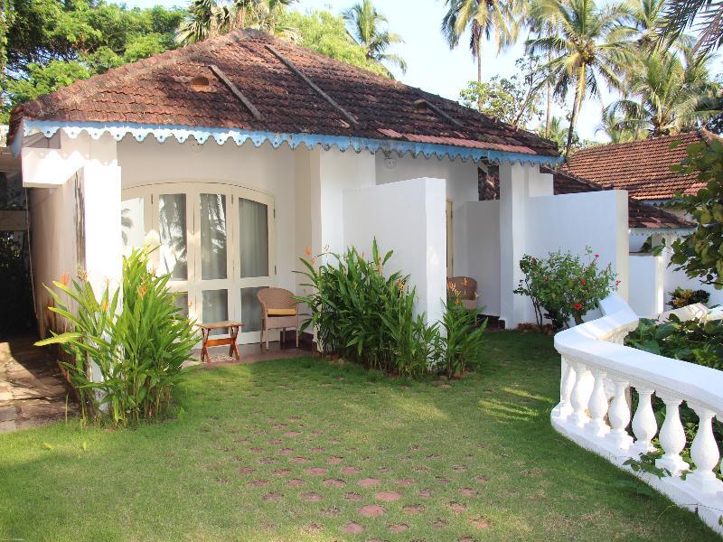 Prainha Resort By The Sea Taleigao Exterior photo