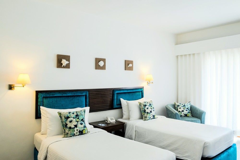 Prainha Resort By The Sea Taleigao Exterior photo